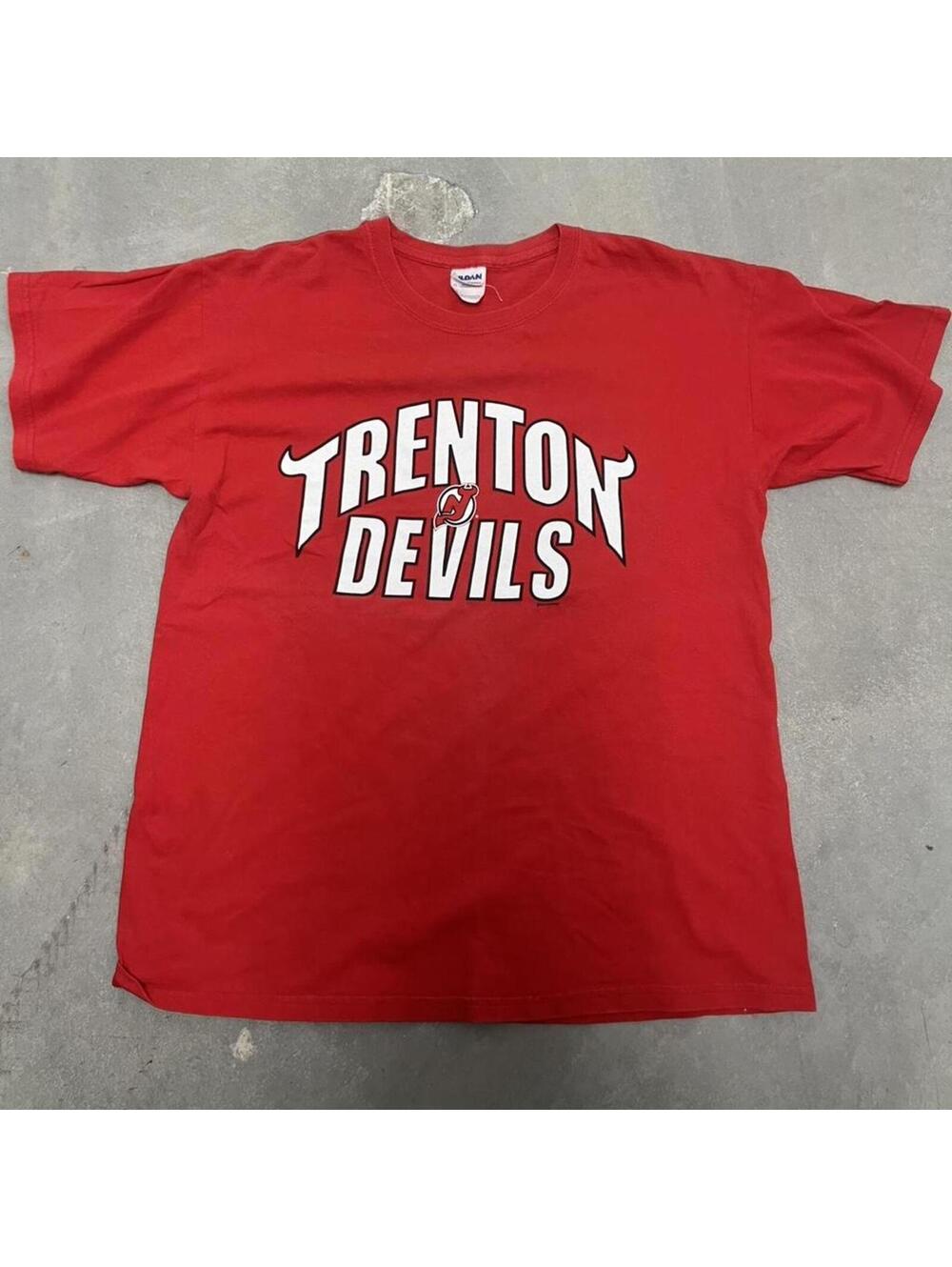 Vintage Trenton Devils NJ Hockey Red Graphic T Shirt Mens Large NHL